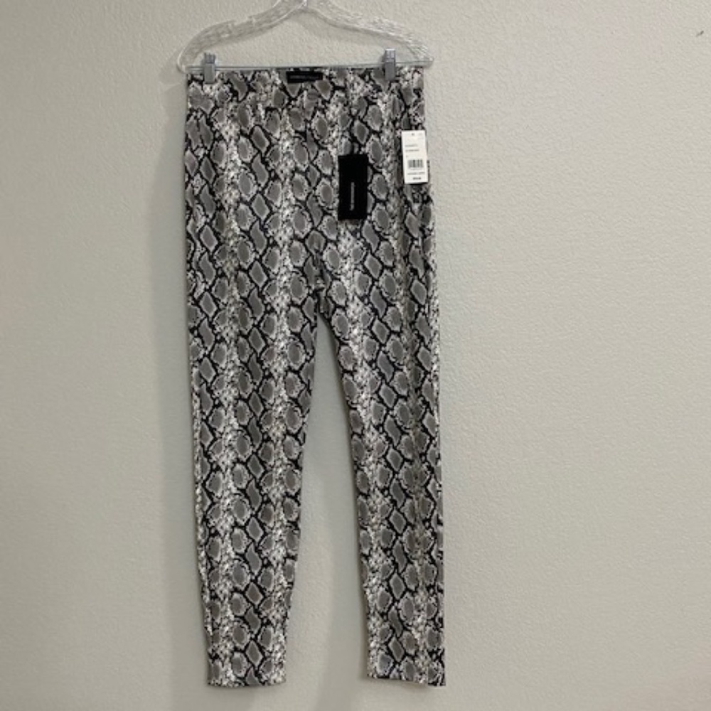 NWT Kendall & Kylie High Rise The Skyscraper Pants